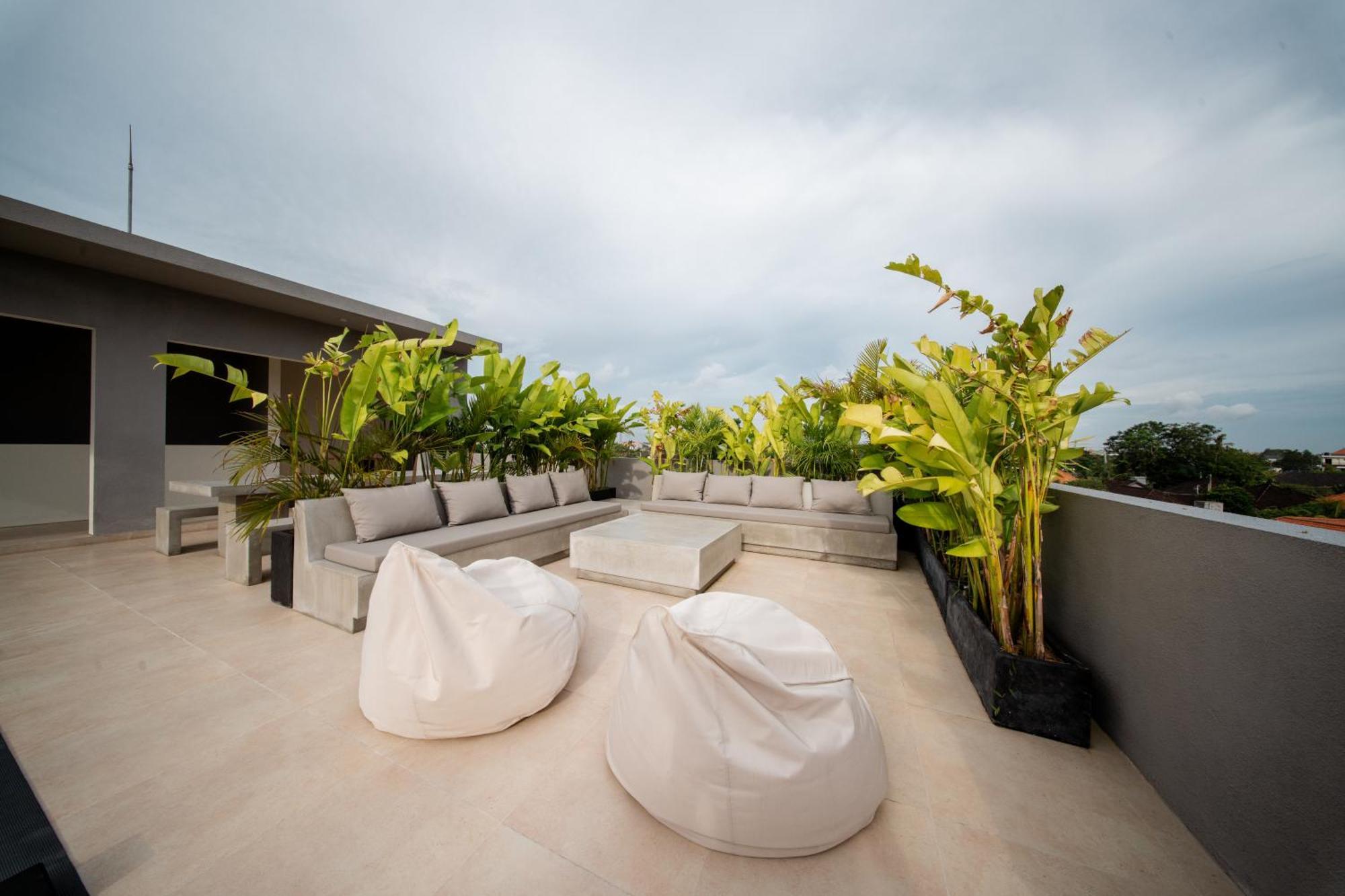 Thehub Pererenan Coworking, Pool And Rooftop Canggu Exterior foto